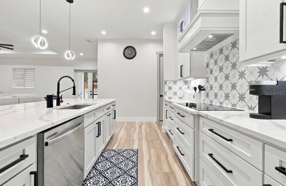 13204 LAKE MAGDALENE BLVD — photo 10