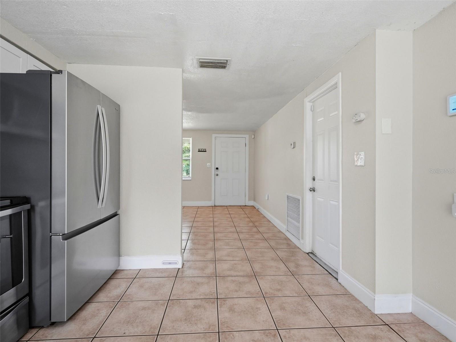 7908 BUTLER AVE — photo 12