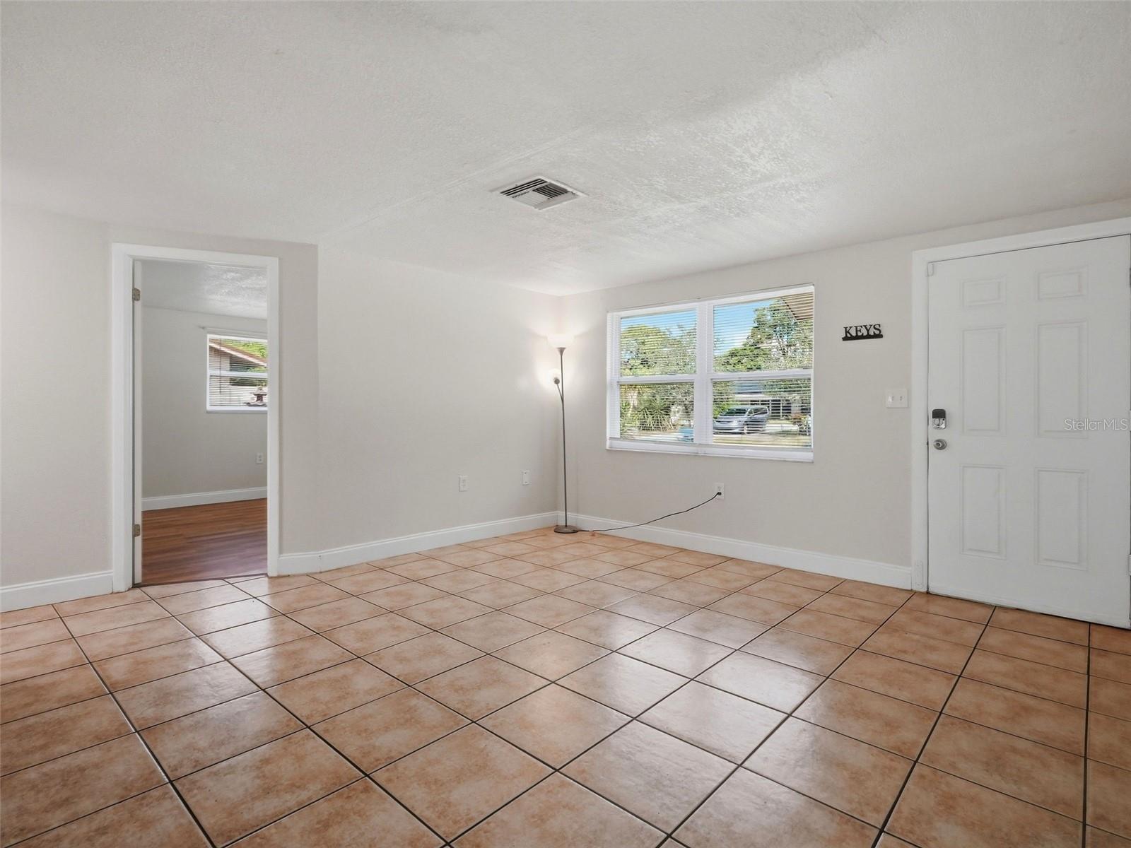 7908 BUTLER AVE — photo 7