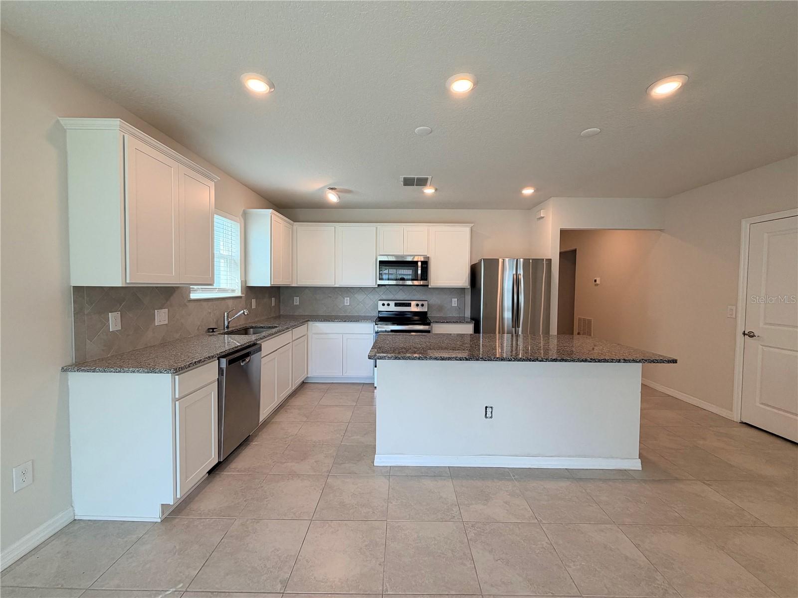 9643 SUMMERS CAY CIR — photo 5