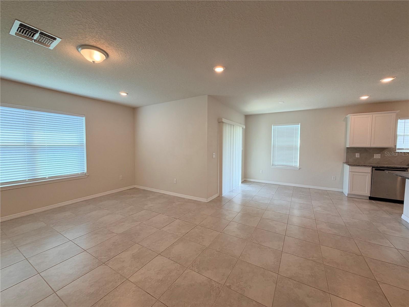 9643 SUMMERS CAY CIR — photo 8