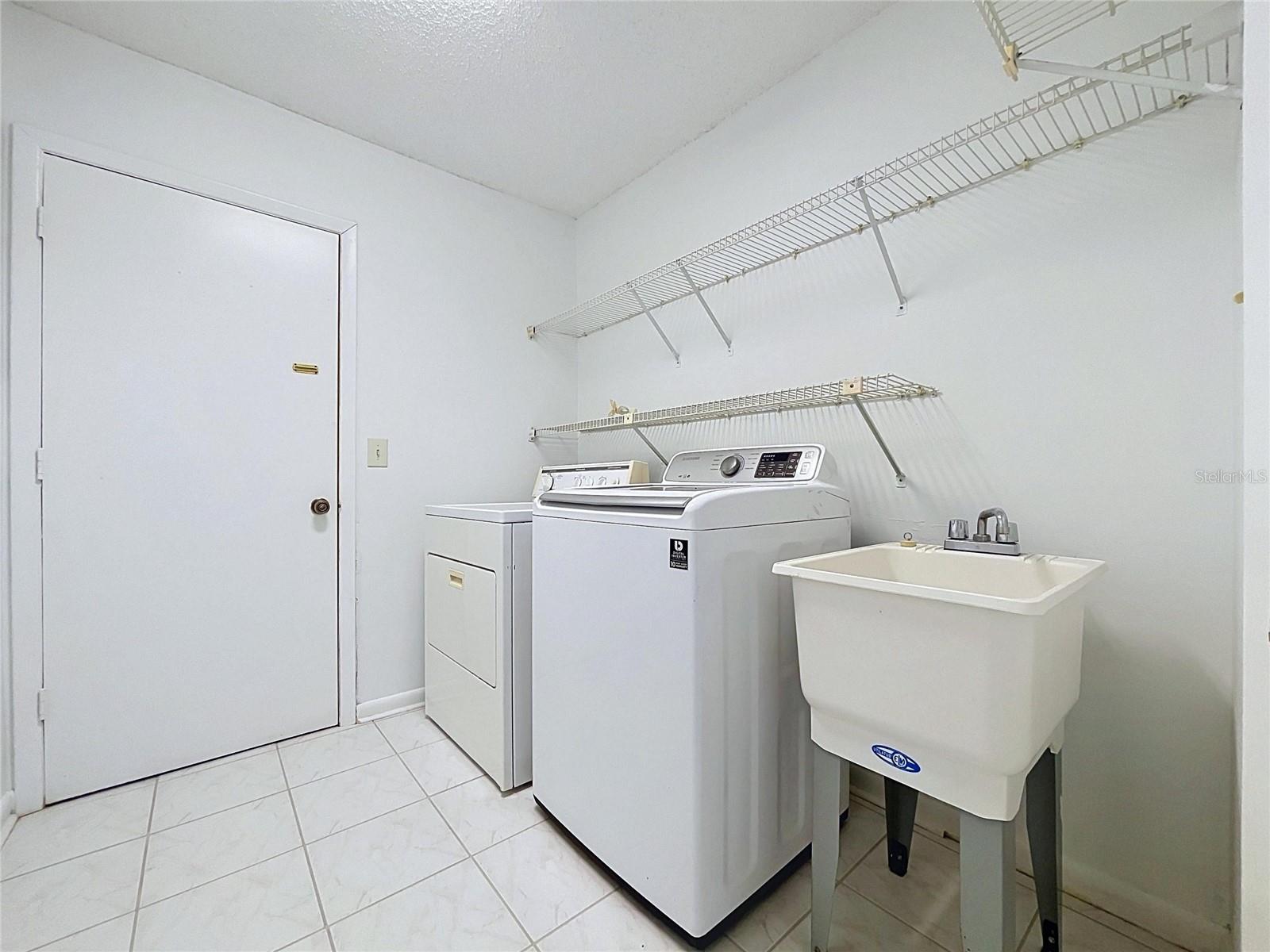 1413 WINDJAMMER LOOP — photo 37