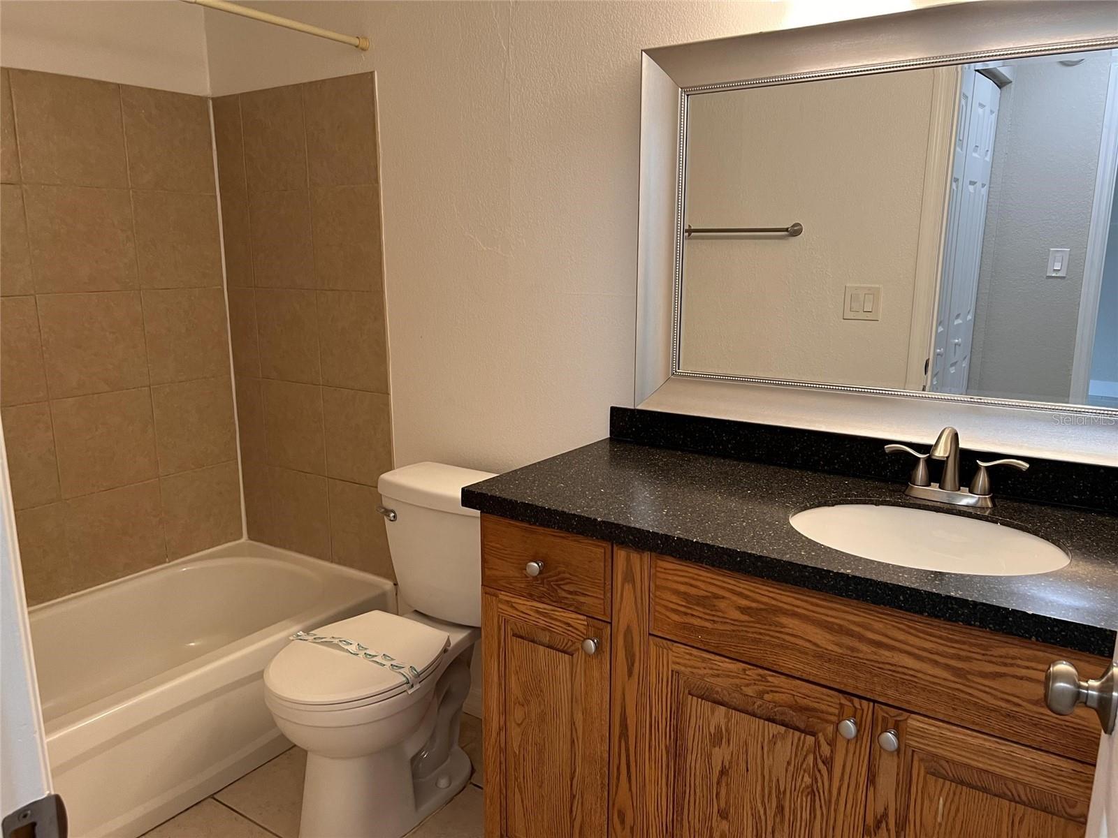 1092 COCOANUT AVE #5 — photo 8