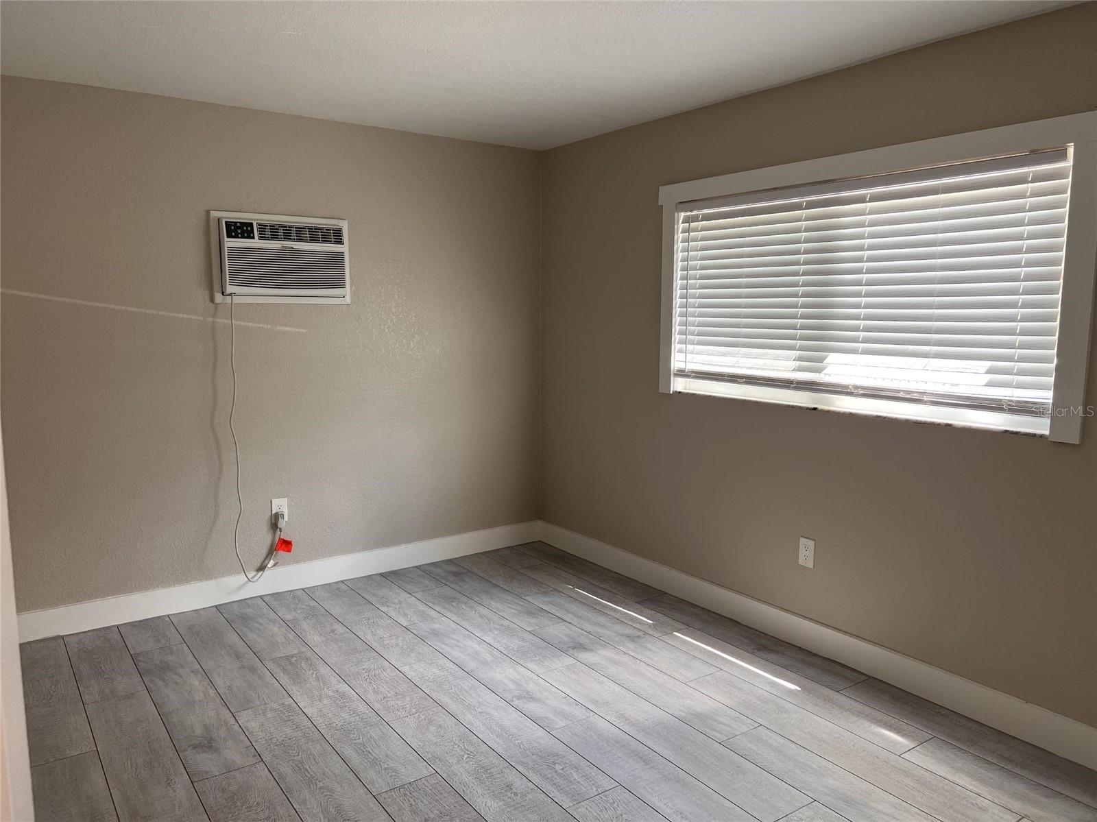 1092 COCOANUT AVE #5 — photo 7