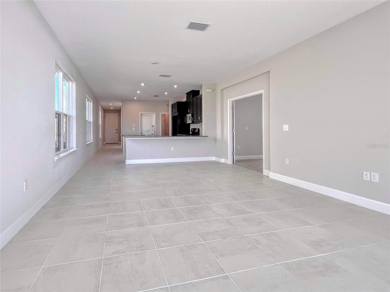 10125 MILKY WAY CIR — photo 8