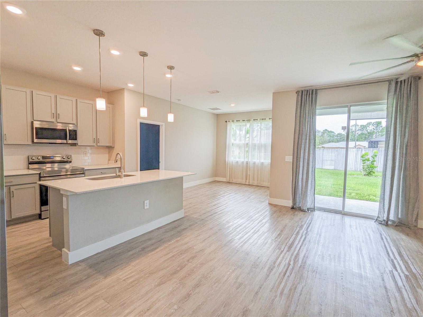7295 MINARDI ST — photo 5