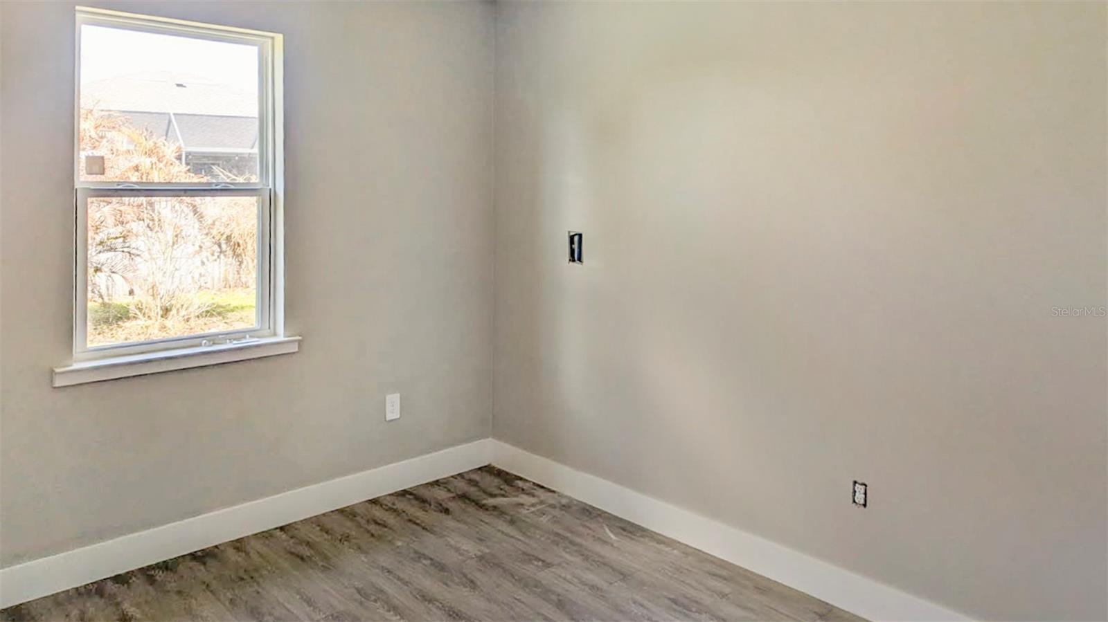 7295 MINARDI ST — photo 20
