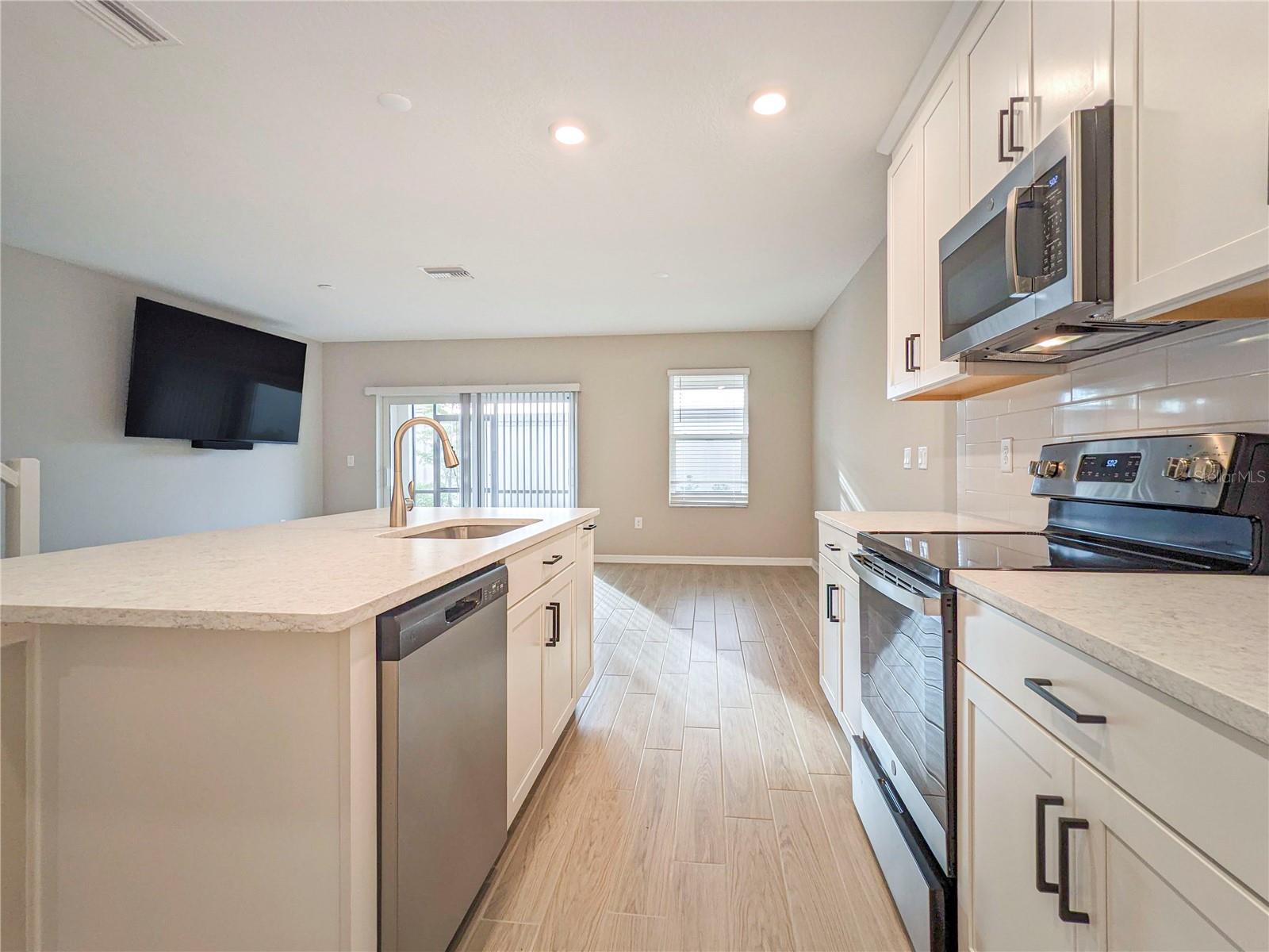 5545 TRIPOLI DR — photo 12