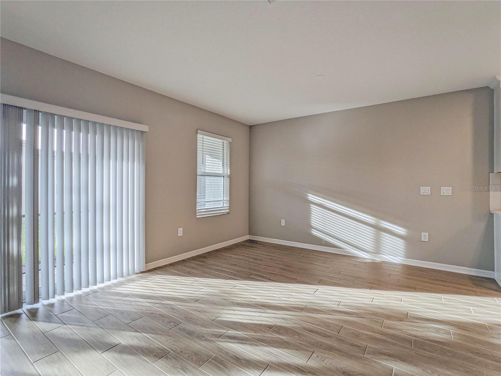 5545 TRIPOLI DR — photo 15