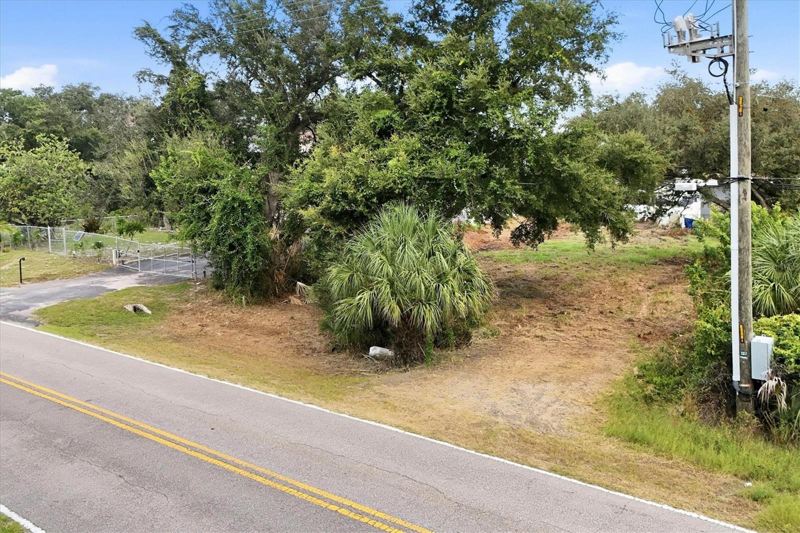 2607 GULF CITY RD — photo 5