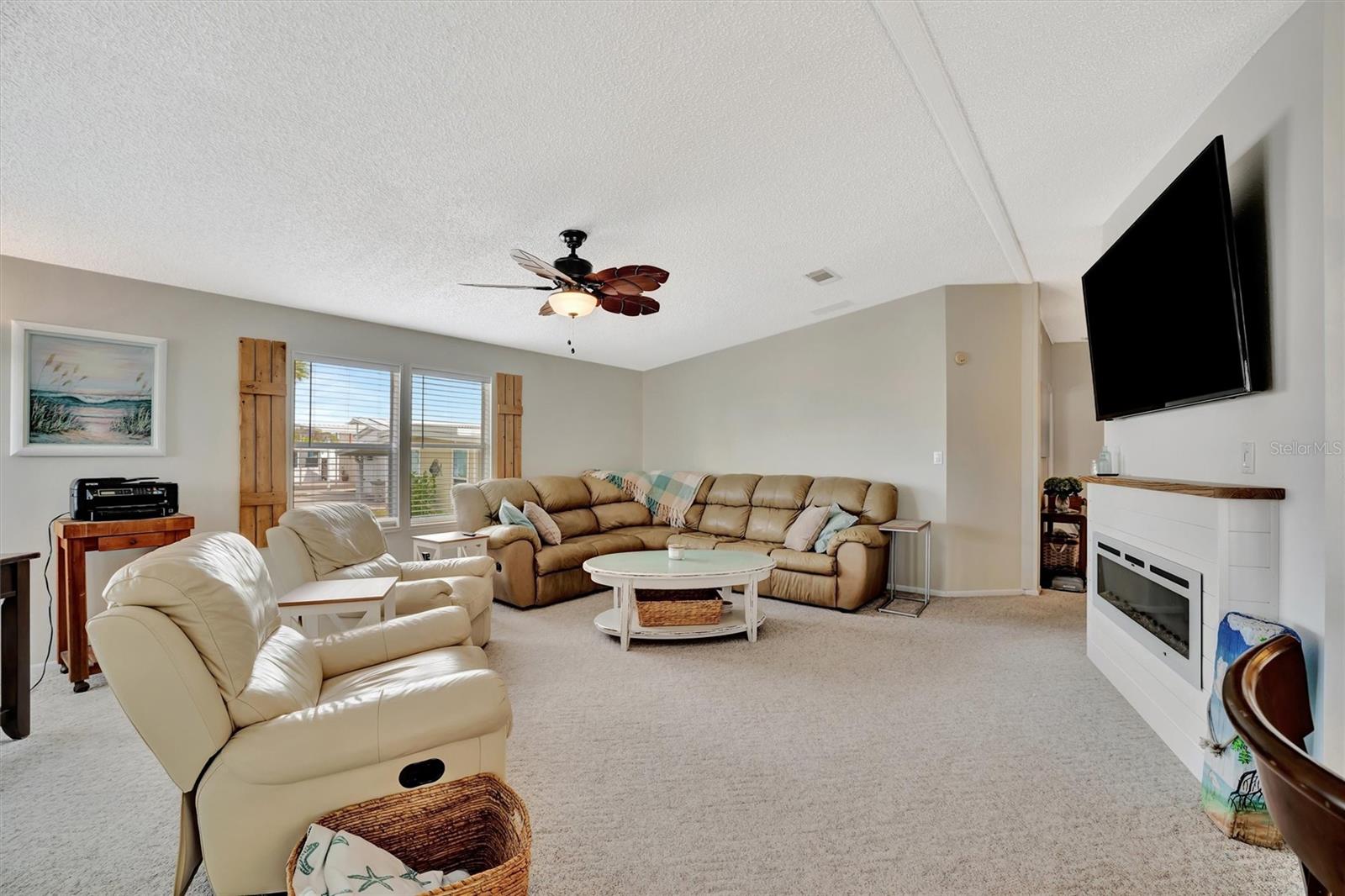 119 E SAINT JOHNS WAY — photo 16