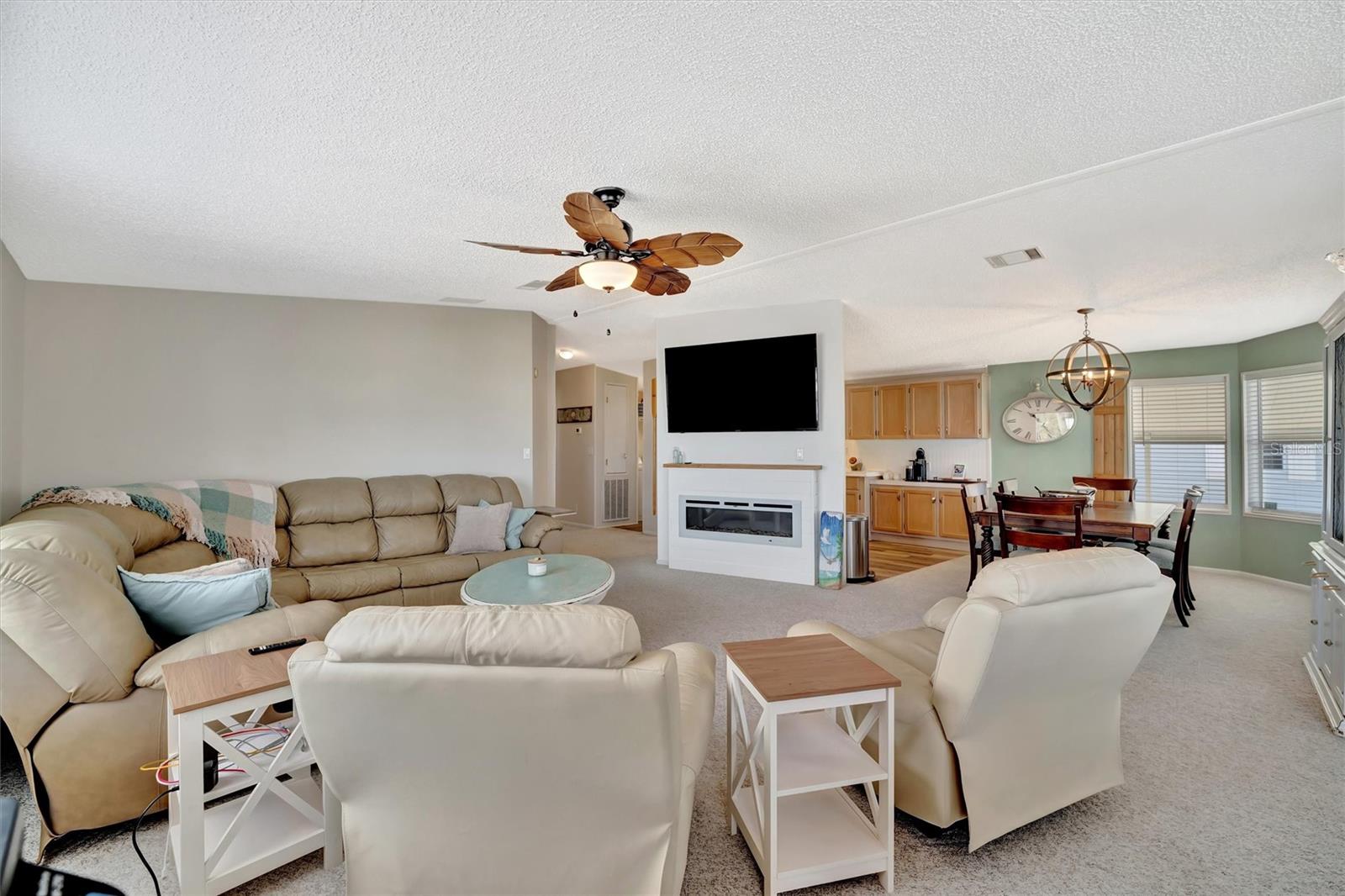 119 E SAINT JOHNS WAY — photo 17