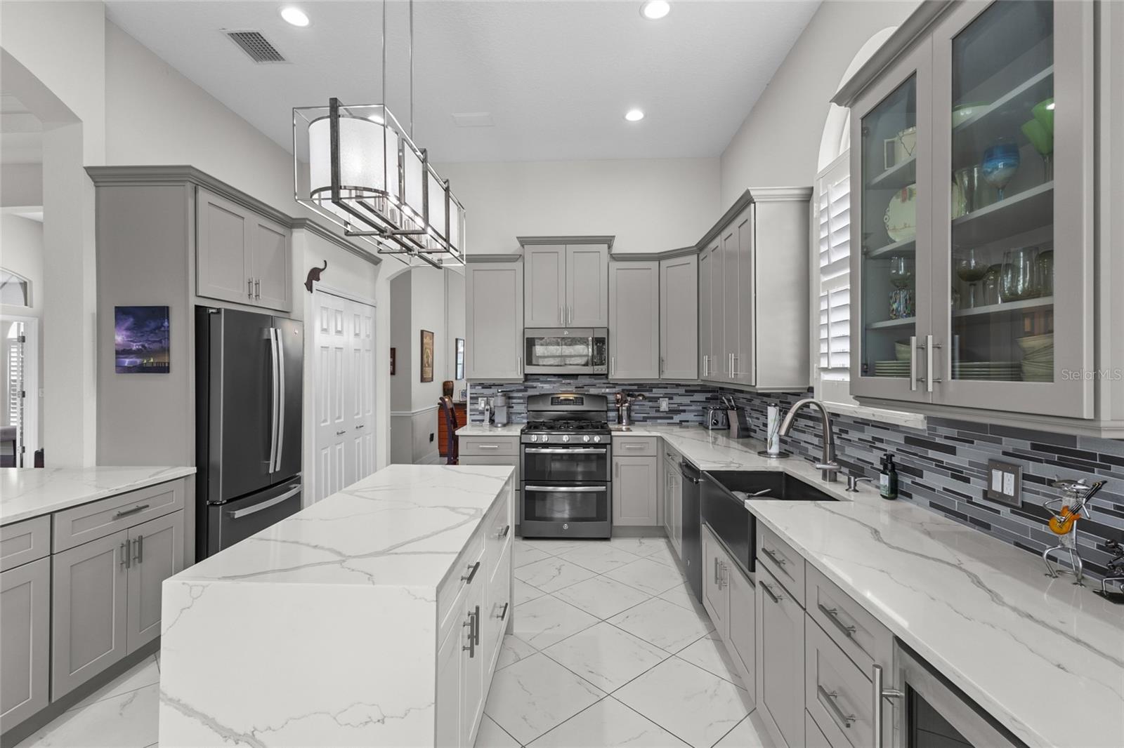 7622 DESERT INN WAY — photo 3