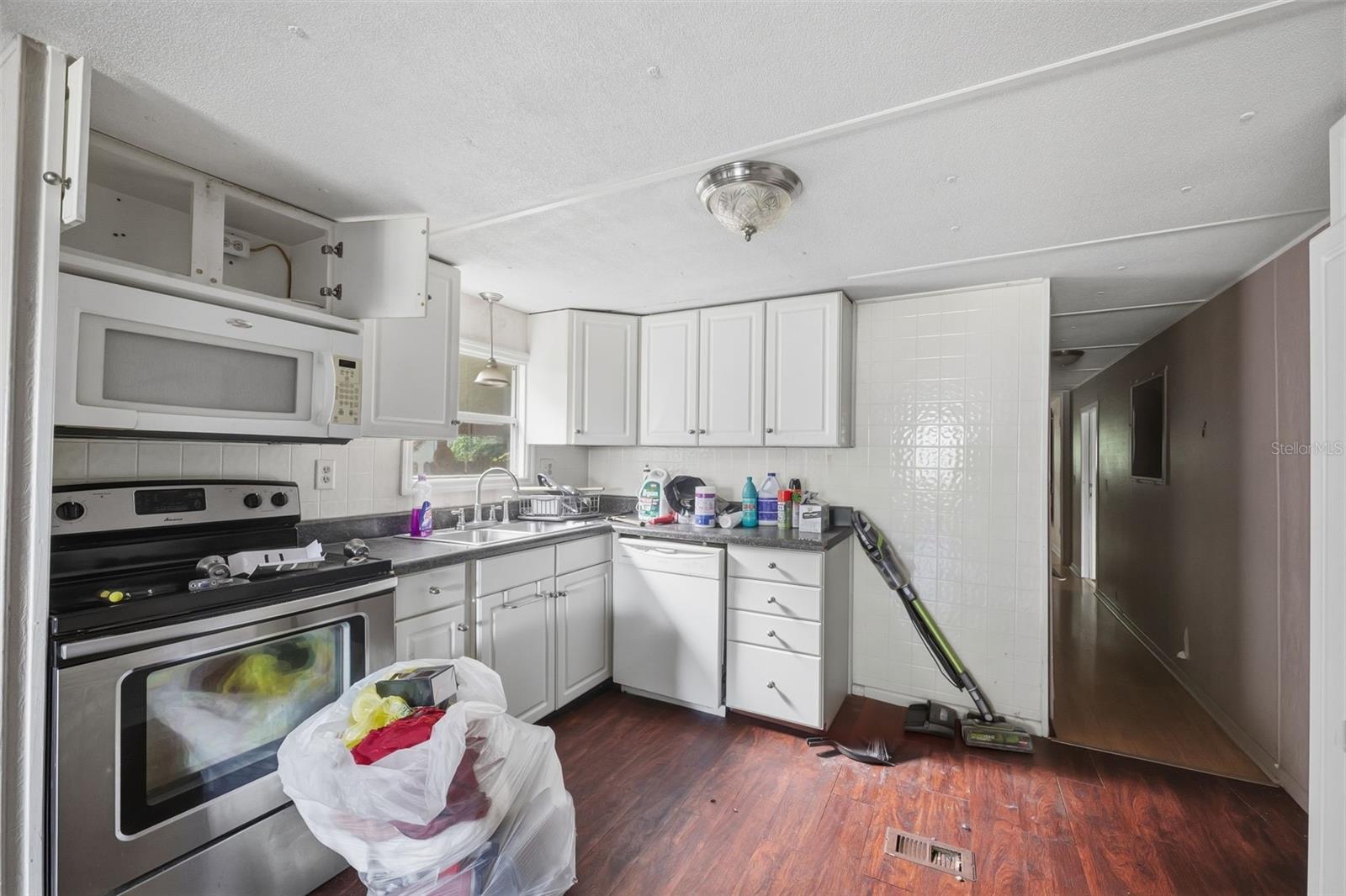 35012 GLOSSON CIR — photo 4