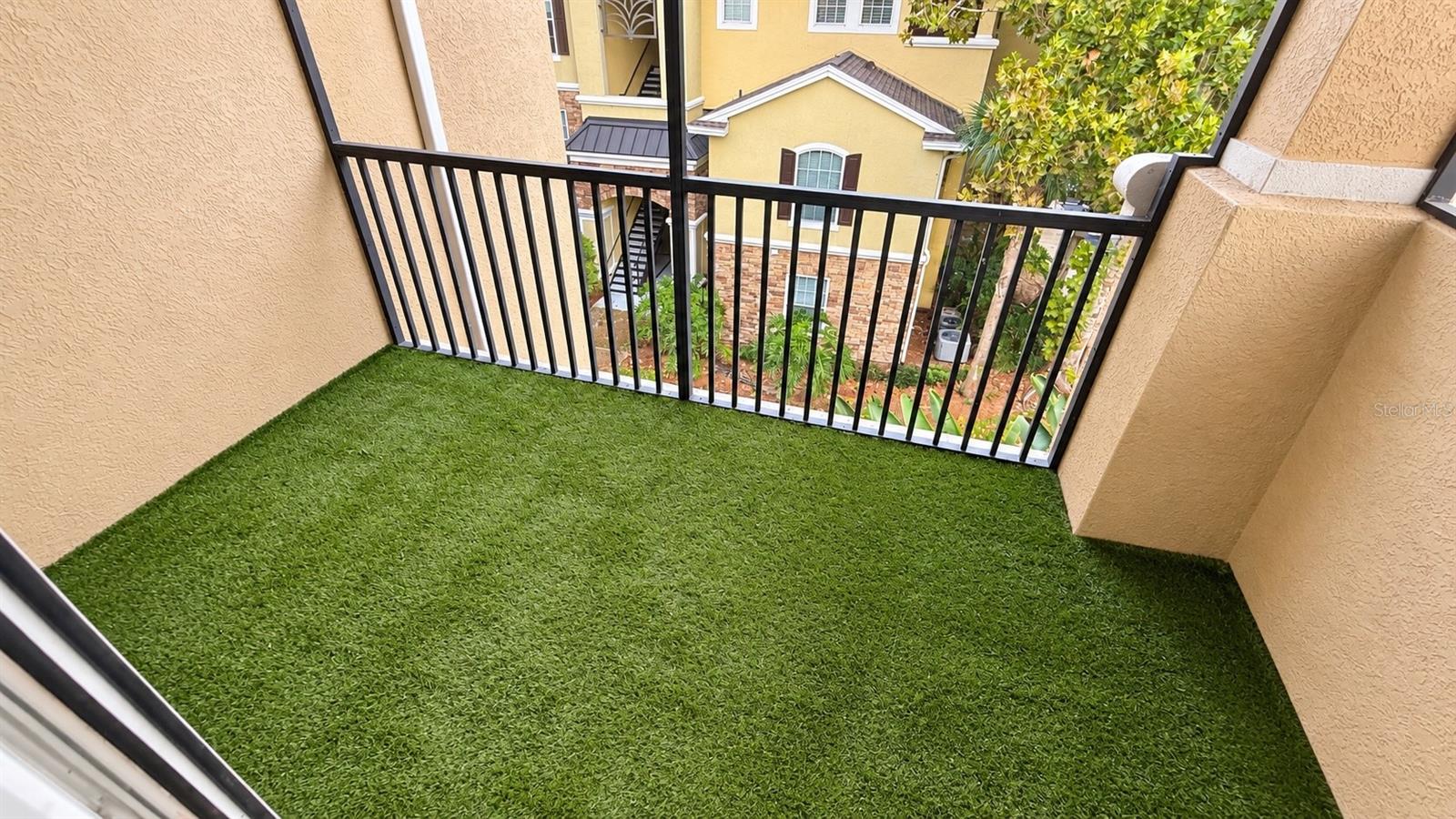 10209 COURTNEY PALMS BLVD #301 — photo 13