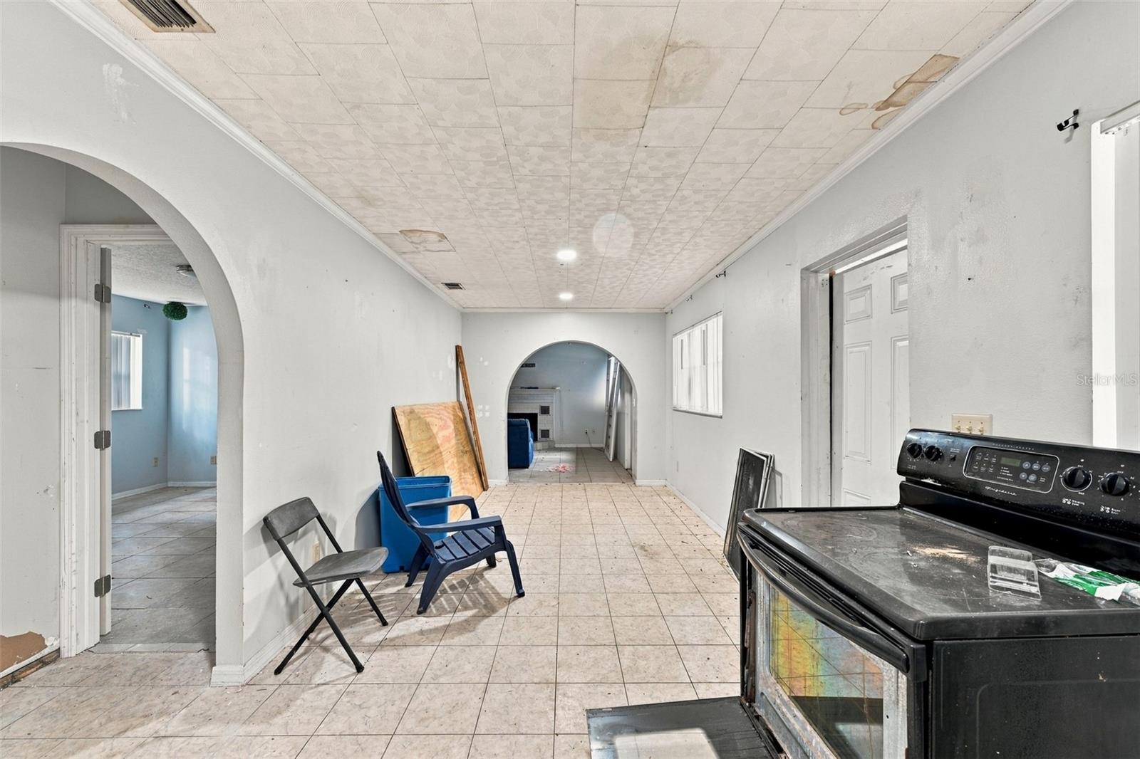 5906 WATSON RD — photo 15