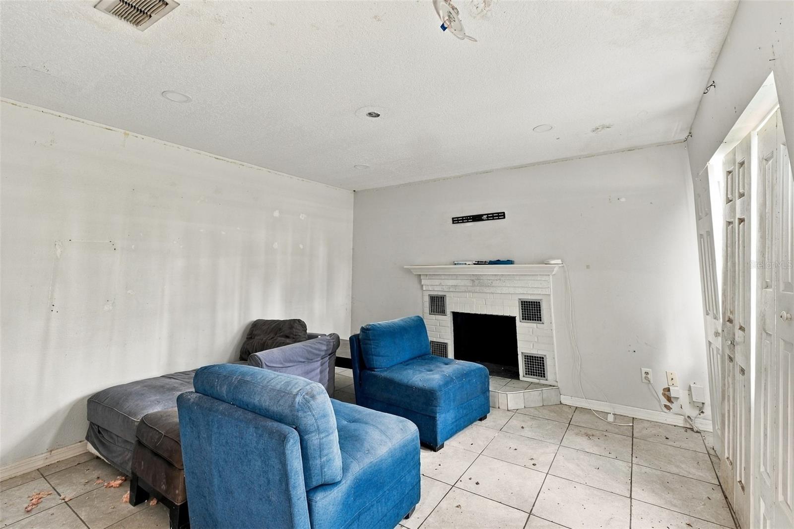 5906 WATSON RD — photo 18