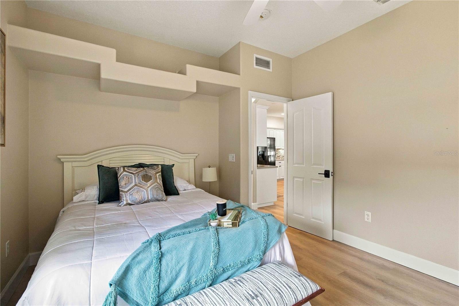 6274 AVENTURA DR — photo 36