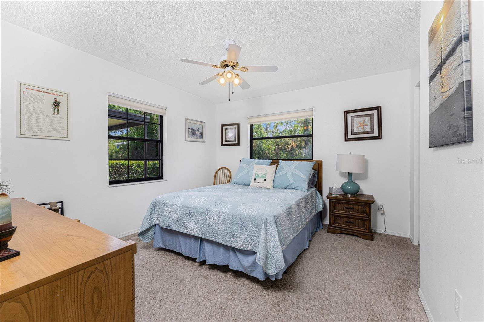 511 PINE HOLLOW CIR #511 — photo 33
