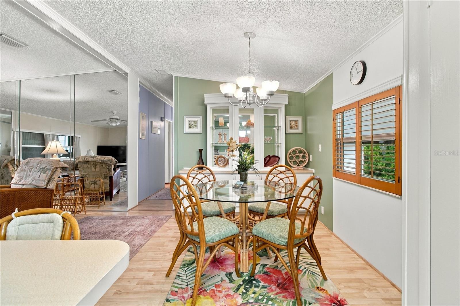 15 MEADOWLARK CIR — photo 27