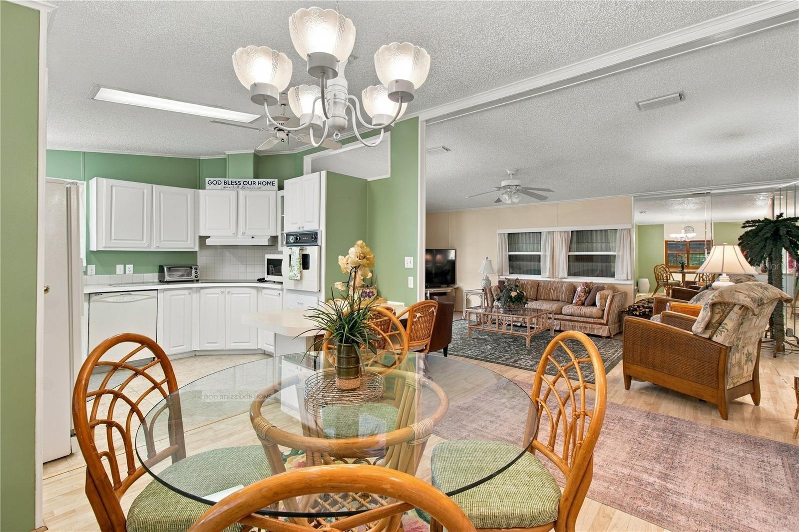 15 MEADOWLARK CIR — photo 26