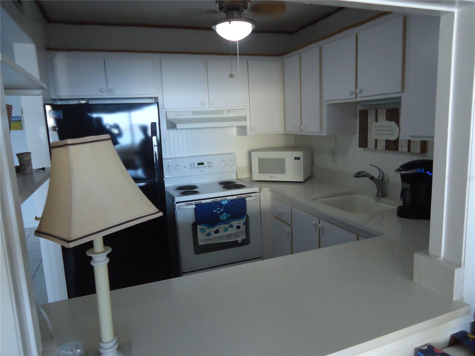 4550 COVE CIR #605 — photo 3