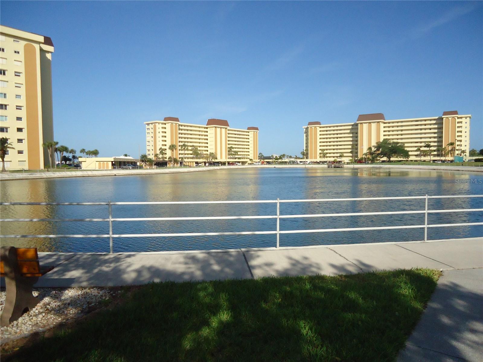 4550 COVE CIR #605 — photo 13