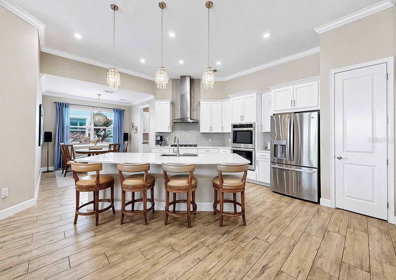 954 SIGNET DR — photo 10