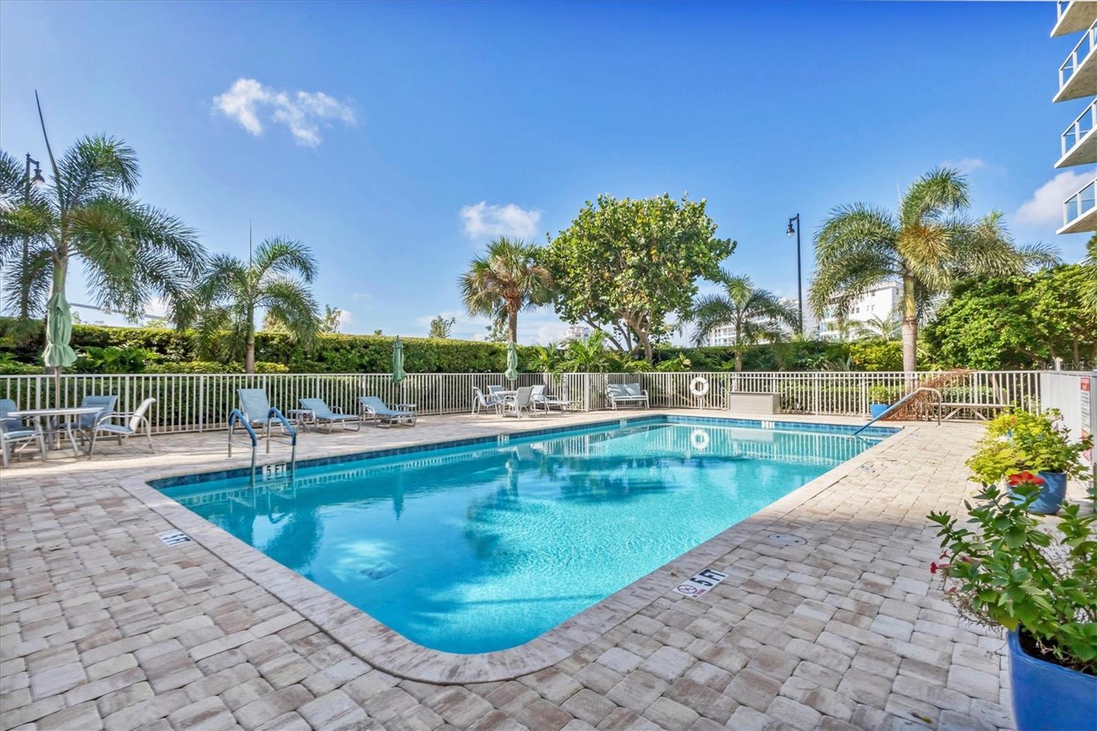 1111 N GULFSTREAM AVE #6A — photo 30