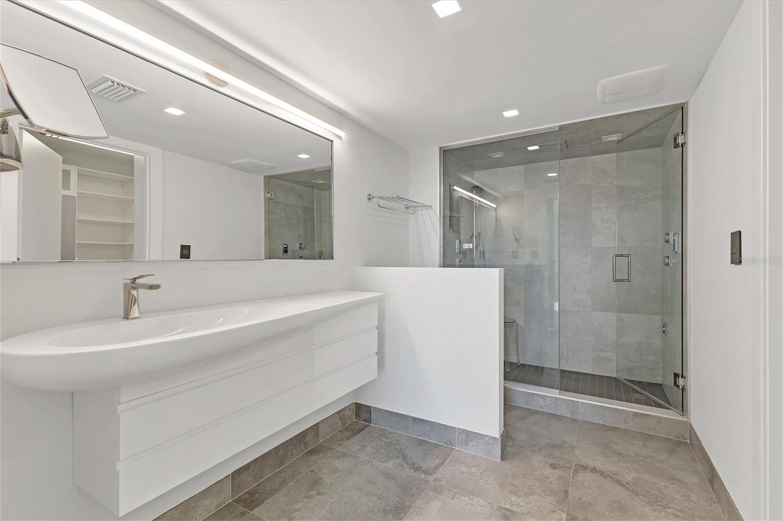 1111 N GULFSTREAM AVE #6A — photo 19