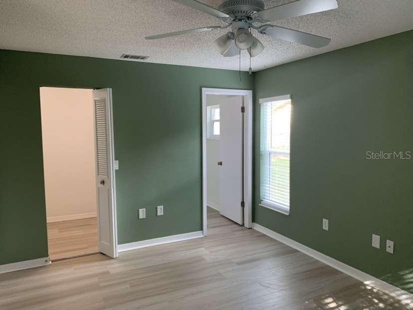 13136 CYPRESS HILL DR — photo 15
