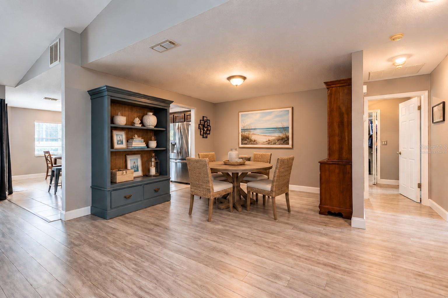 9713 LOMALINDA CT — photo 22