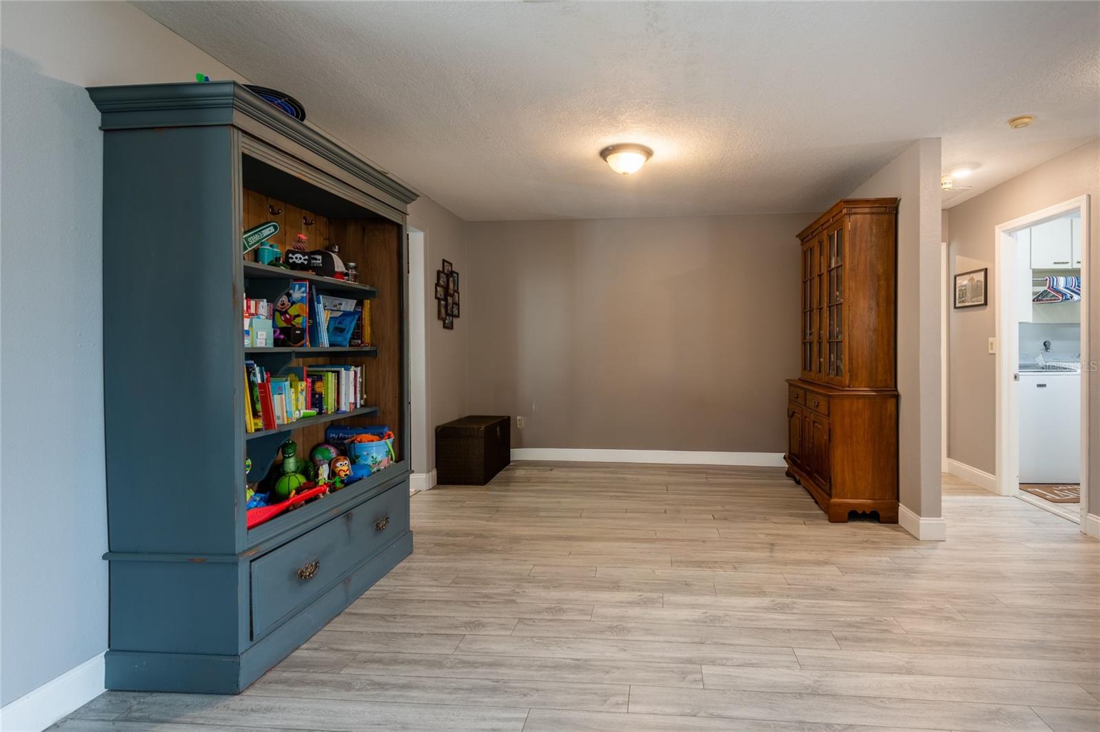 9713 LOMALINDA CT — photo 20