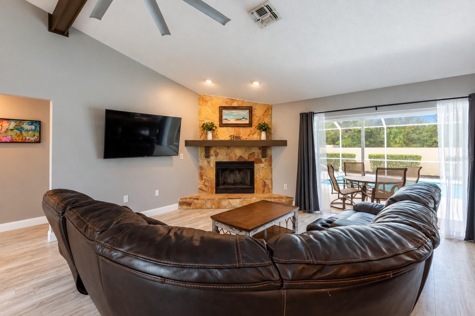 9713 LOMALINDA CT — photo 4