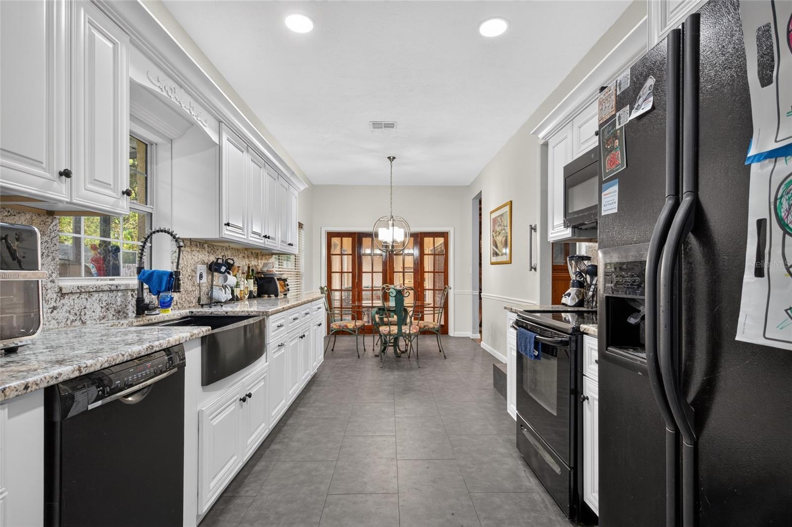 531 GARRARD DR — photo 21