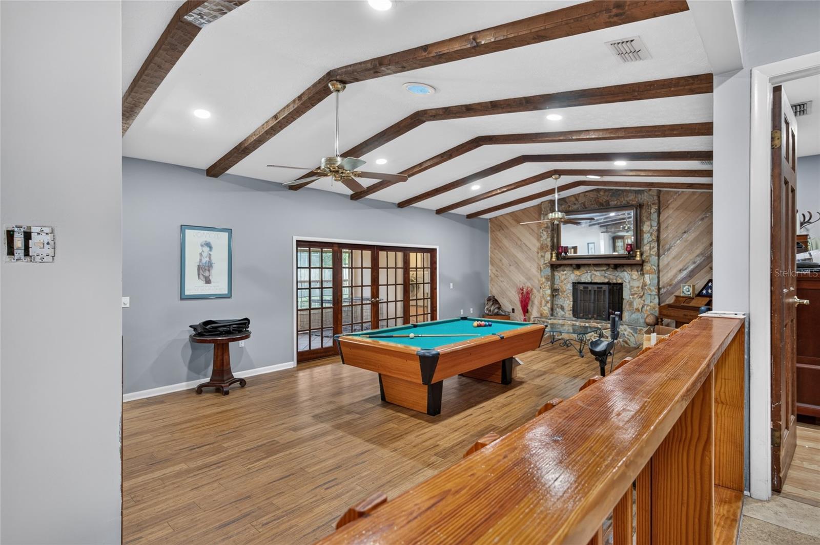531 GARRARD DR — photo 15