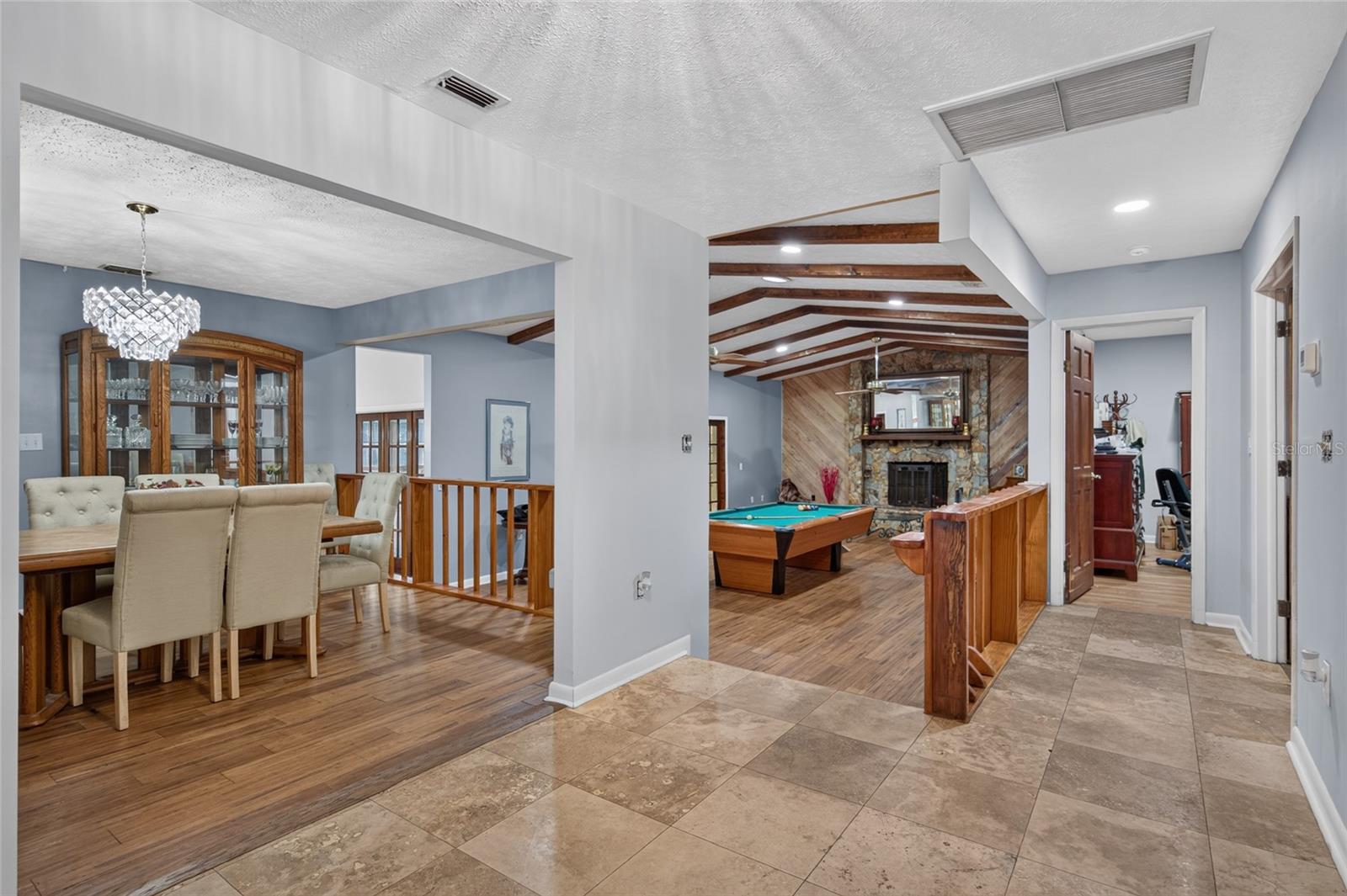 531 GARRARD DR — photo 5