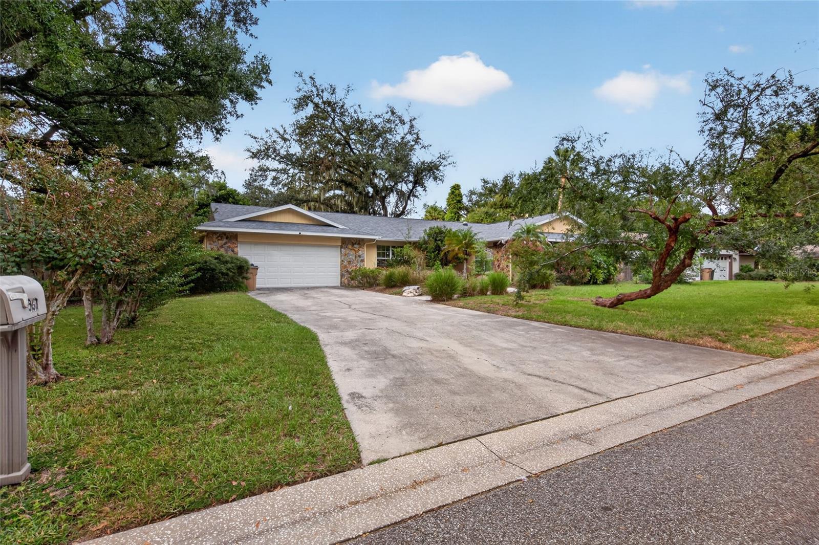 531 GARRARD DR — photo 2