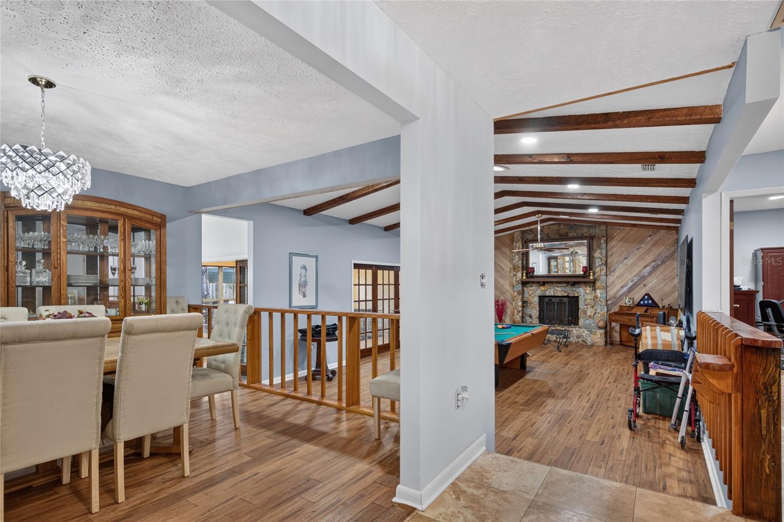 531 GARRARD DR — photo 32