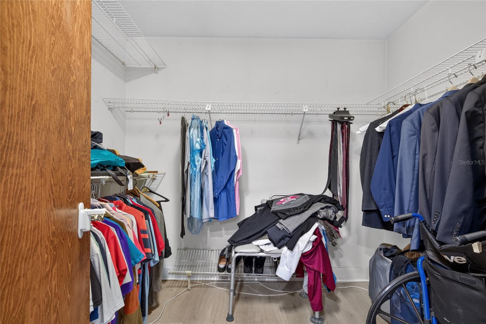 531 GARRARD DR — photo 13