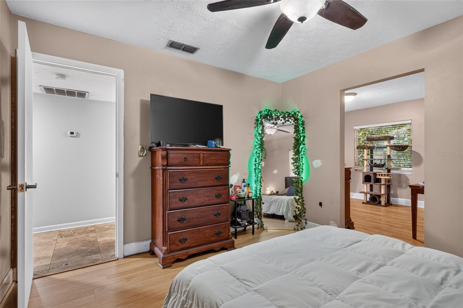 531 GARRARD DR — photo 29