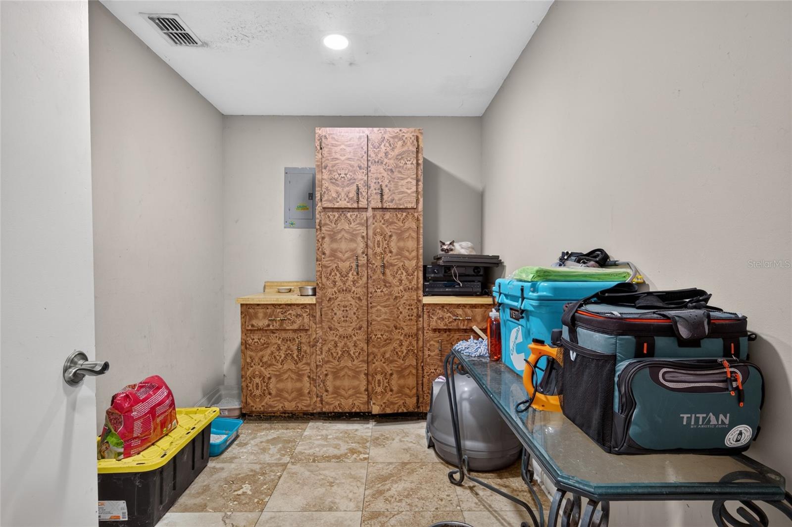 531 GARRARD DR — photo 25