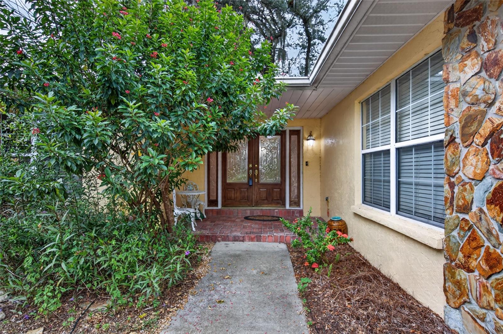 531 GARRARD DR — photo 4
