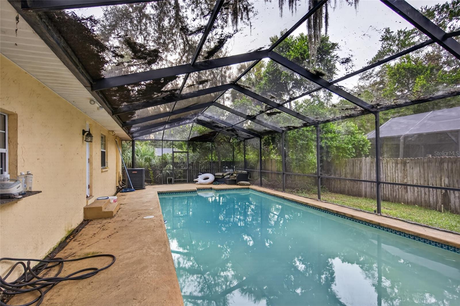531 GARRARD DR — photo 40
