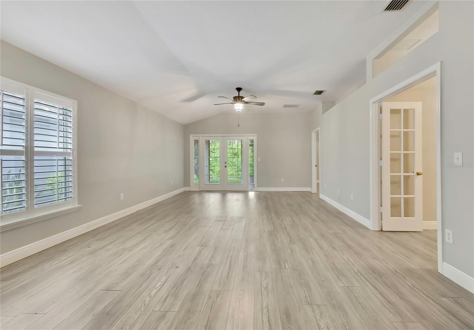 2815 TORRANCE DR — photo 12