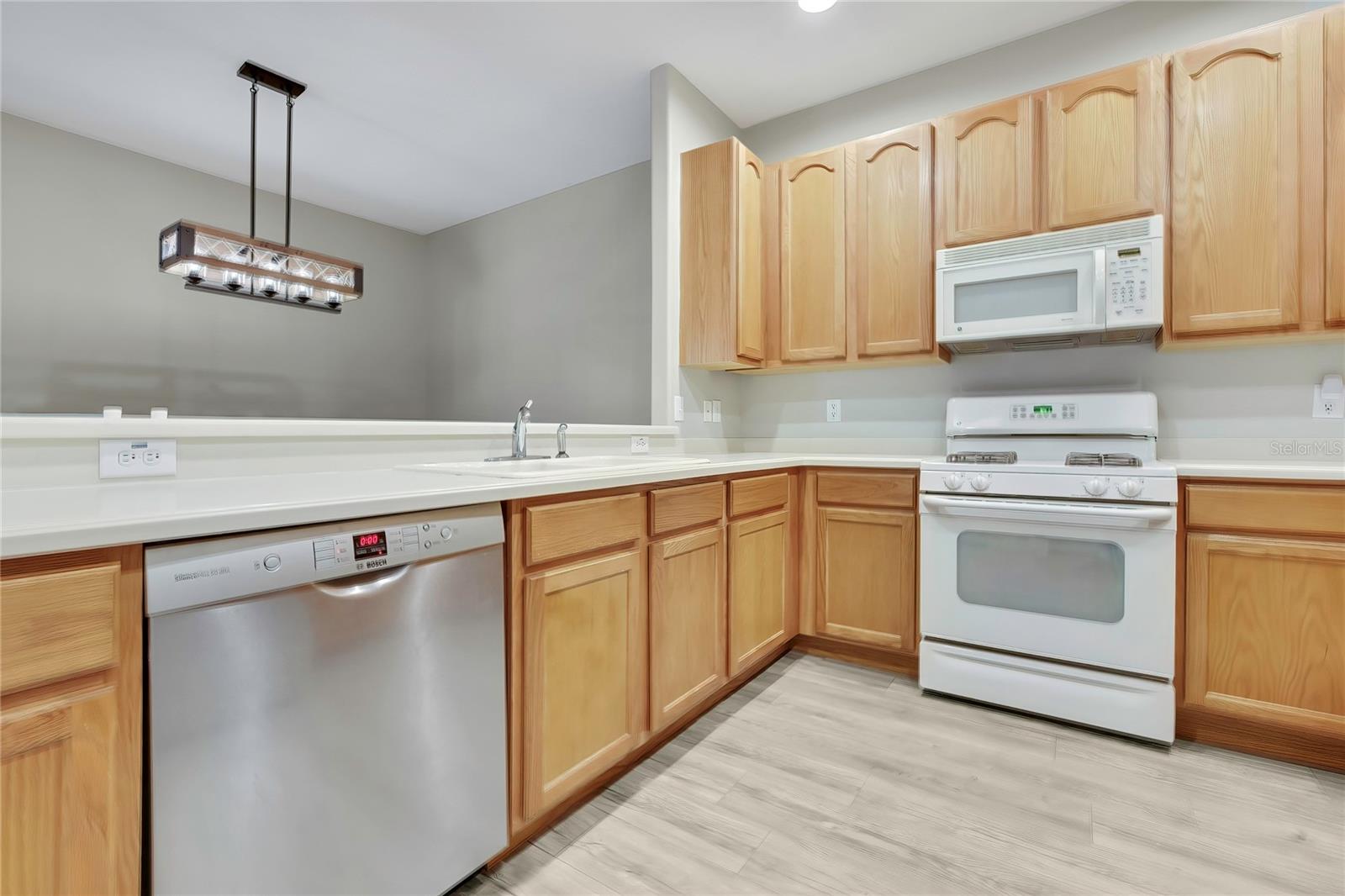 2815 TORRANCE DR — photo 7
