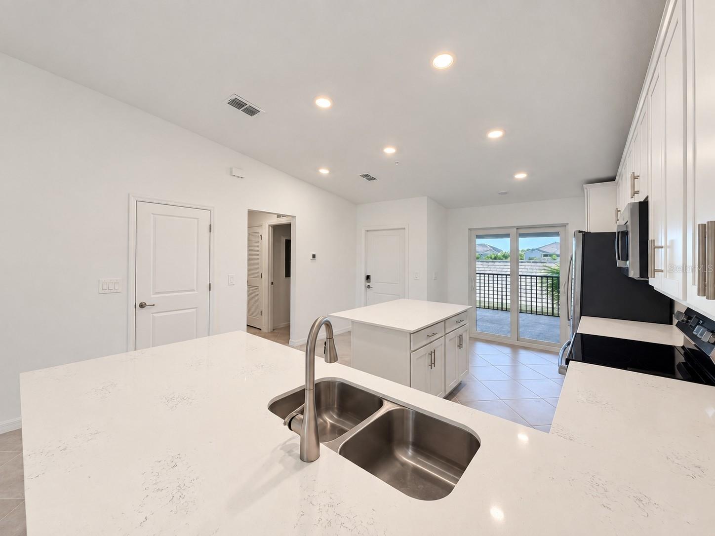 17475 OPAL SAND DR #207 — photo 4