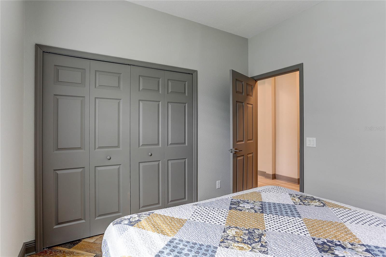19357 HAWK VALLEY DR — photo 15