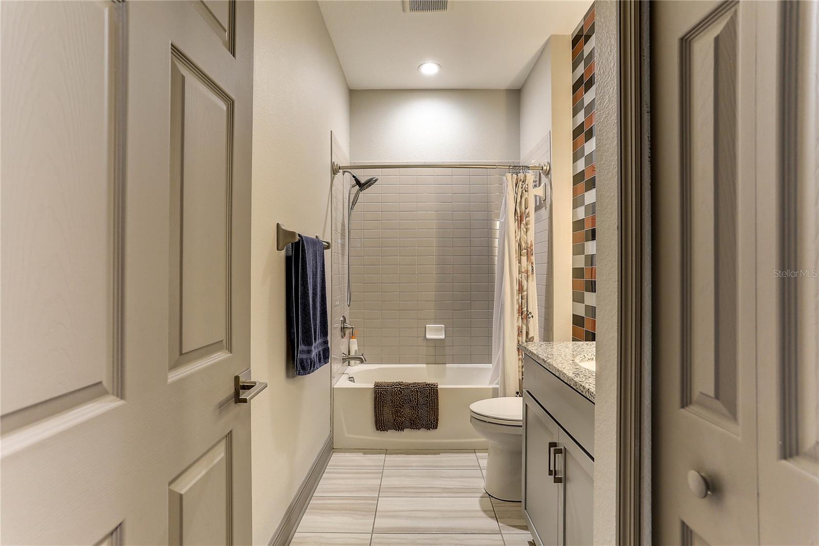 19357 HAWK VALLEY DR — photo 11