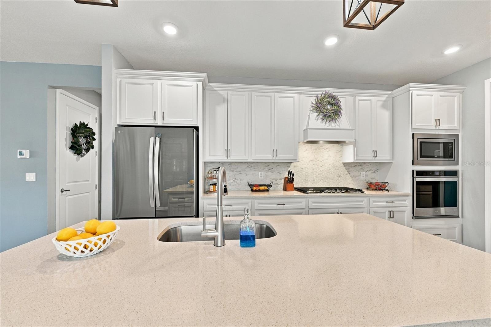 9260 BALLASTER POINTE LOOP — photo 17